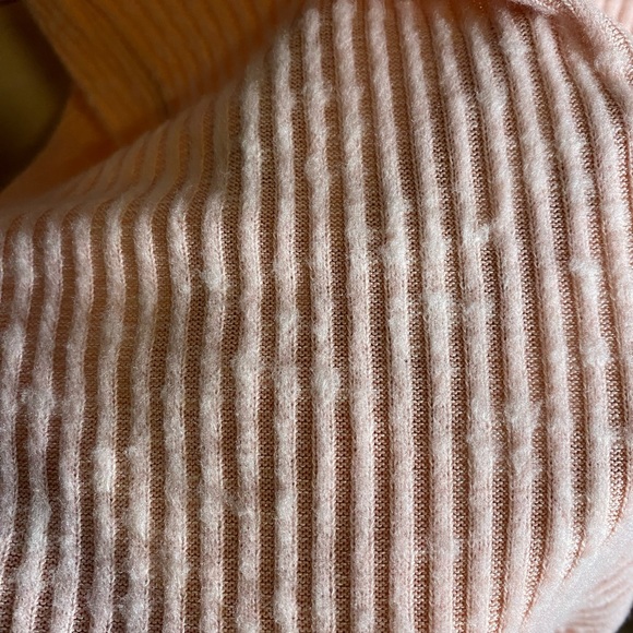 Pink Top - Picture 4 of 4